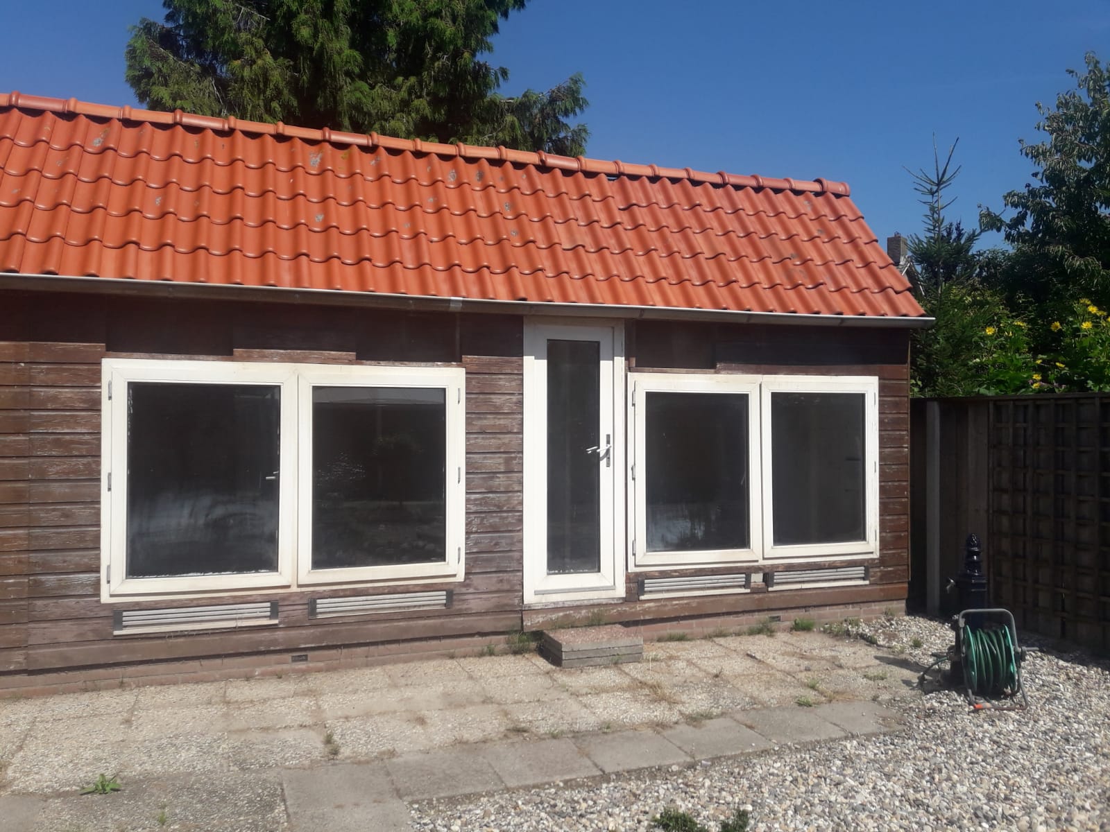 VERKOCHT Duivenhok 10×2,5 meter GRATIS af te halen. (Wegens verhuizing