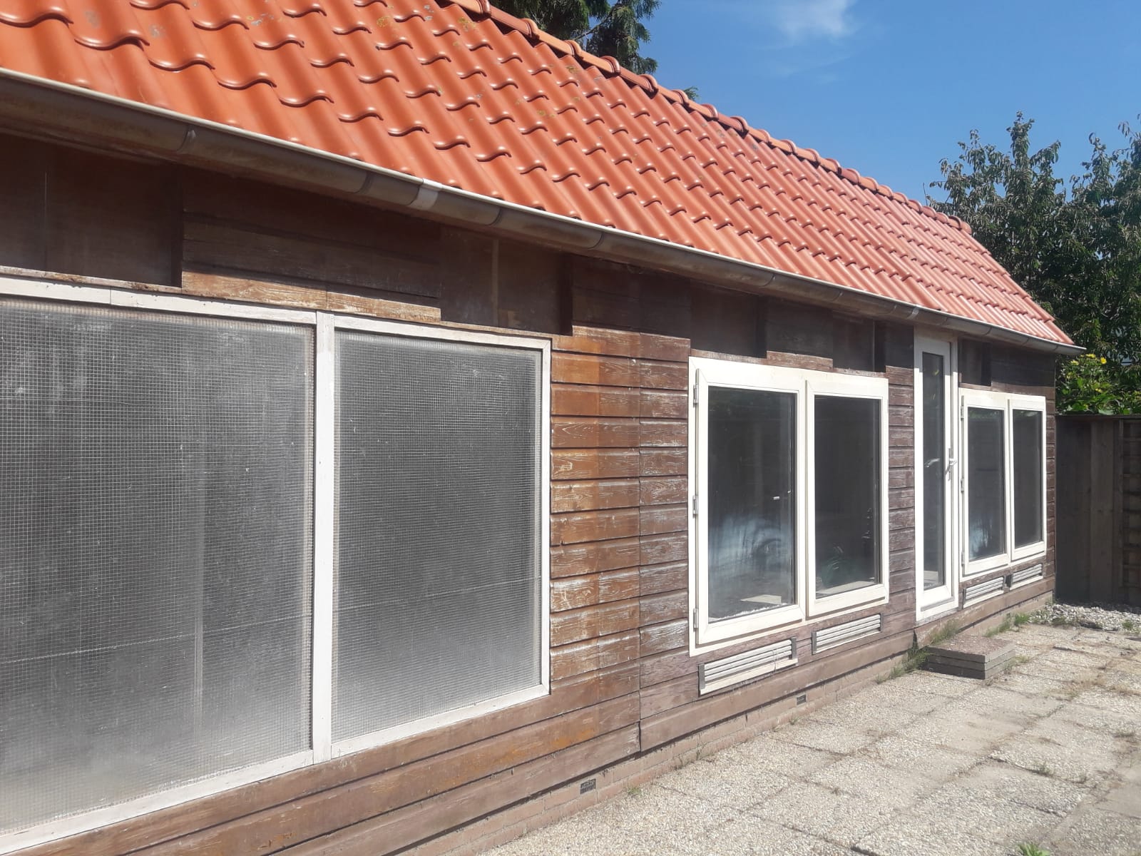 VERKOCHT Duivenhok 10×2,5 meter GRATIS af te halen. (Wegens verhuizing